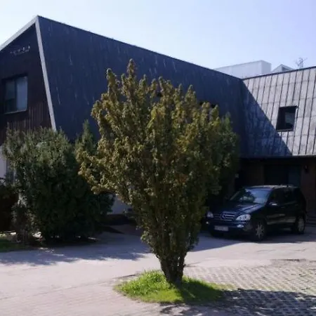 Viola Sękocin ,janki,raszyn Kwatera prywatna